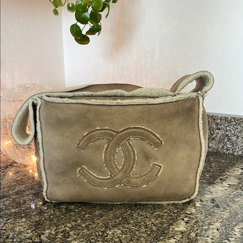 Chanel Vintage Shearling CC Hobo